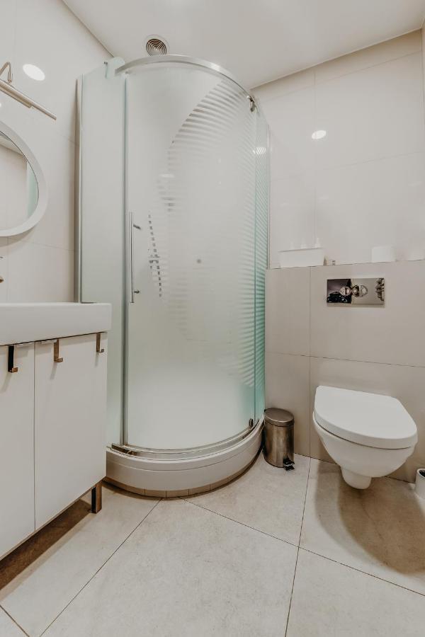 Spacious - 140 Square Meters Apartment, Vilnius City Centre Exteriör bild